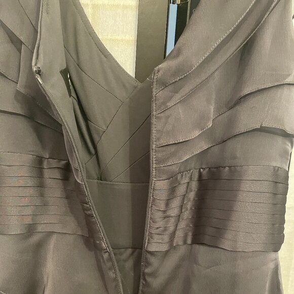 Adrianna Papell Occasions Tiered Chiffon Gown - Picture 7 of 8